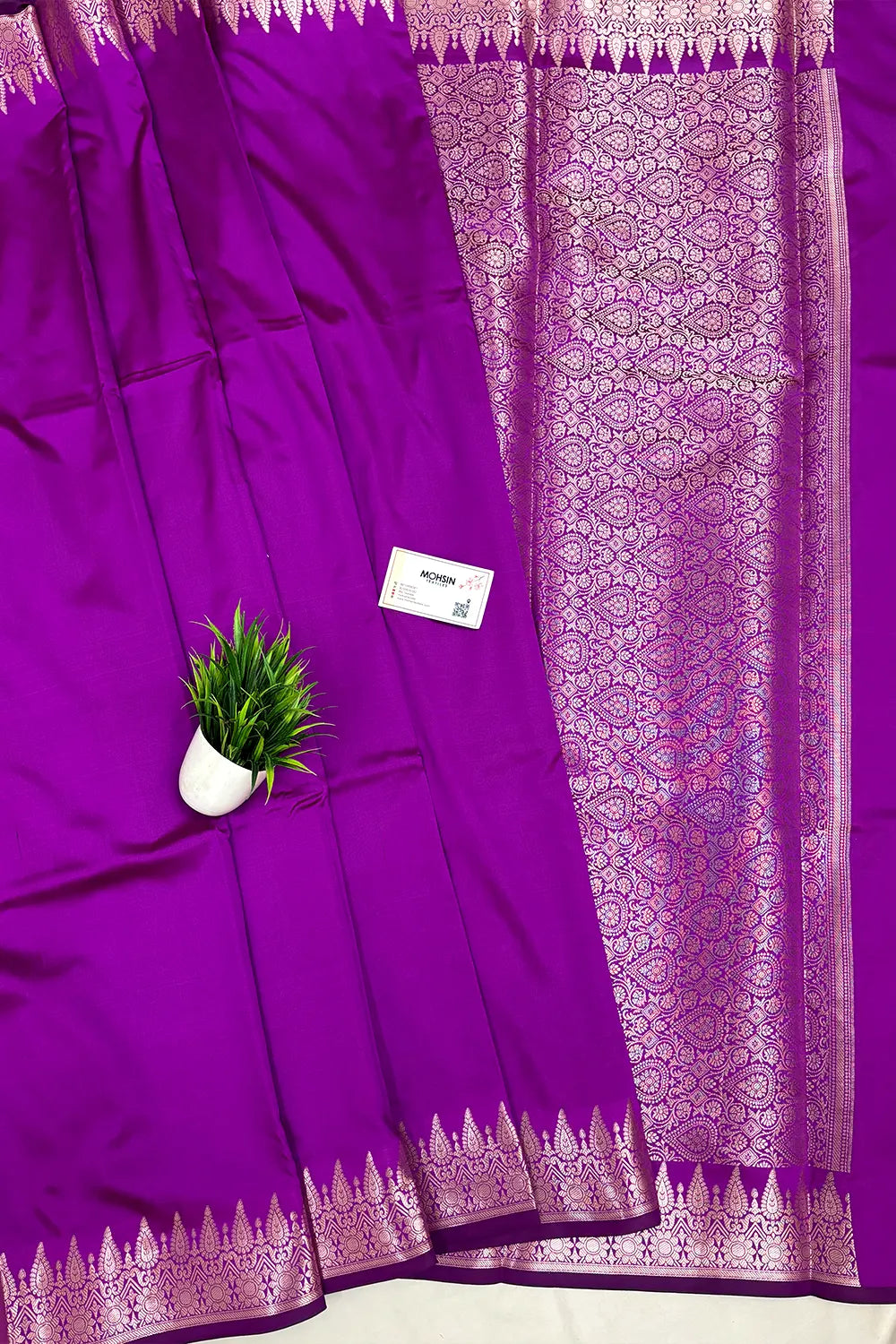 Magenta Semi Katan Silk Banarasi Saree
