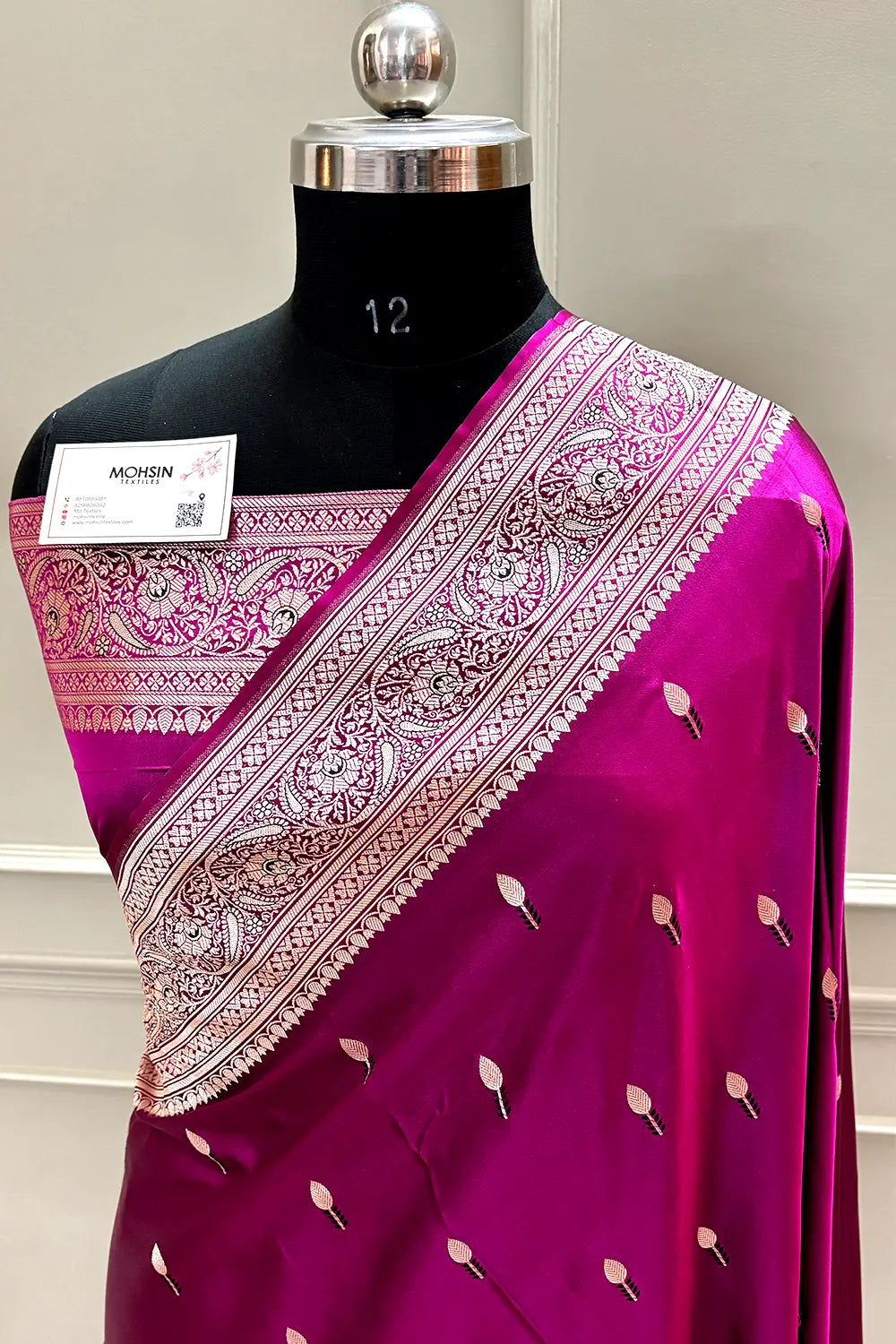 Magenta Tilak Buti Katan Silk Banarasi Saree