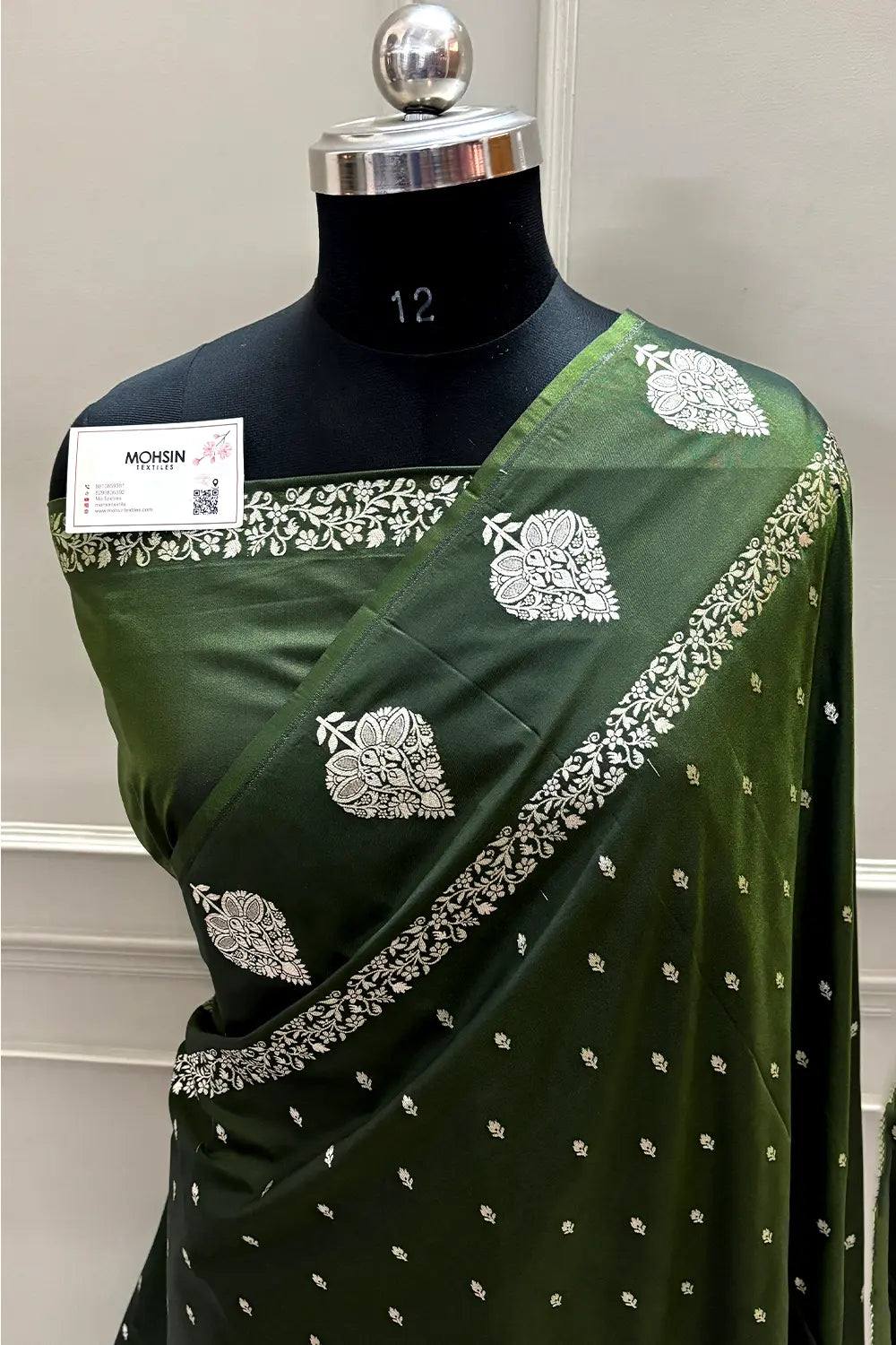Mehendi Hukum Buti Katan Silk Banarasi Saree