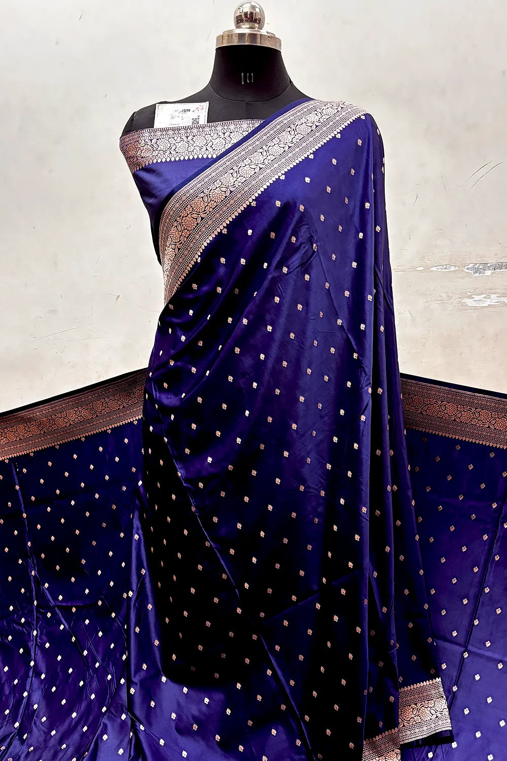 Navy Blue Auda Chitrani Buti Katan Silk Banarasi Saree