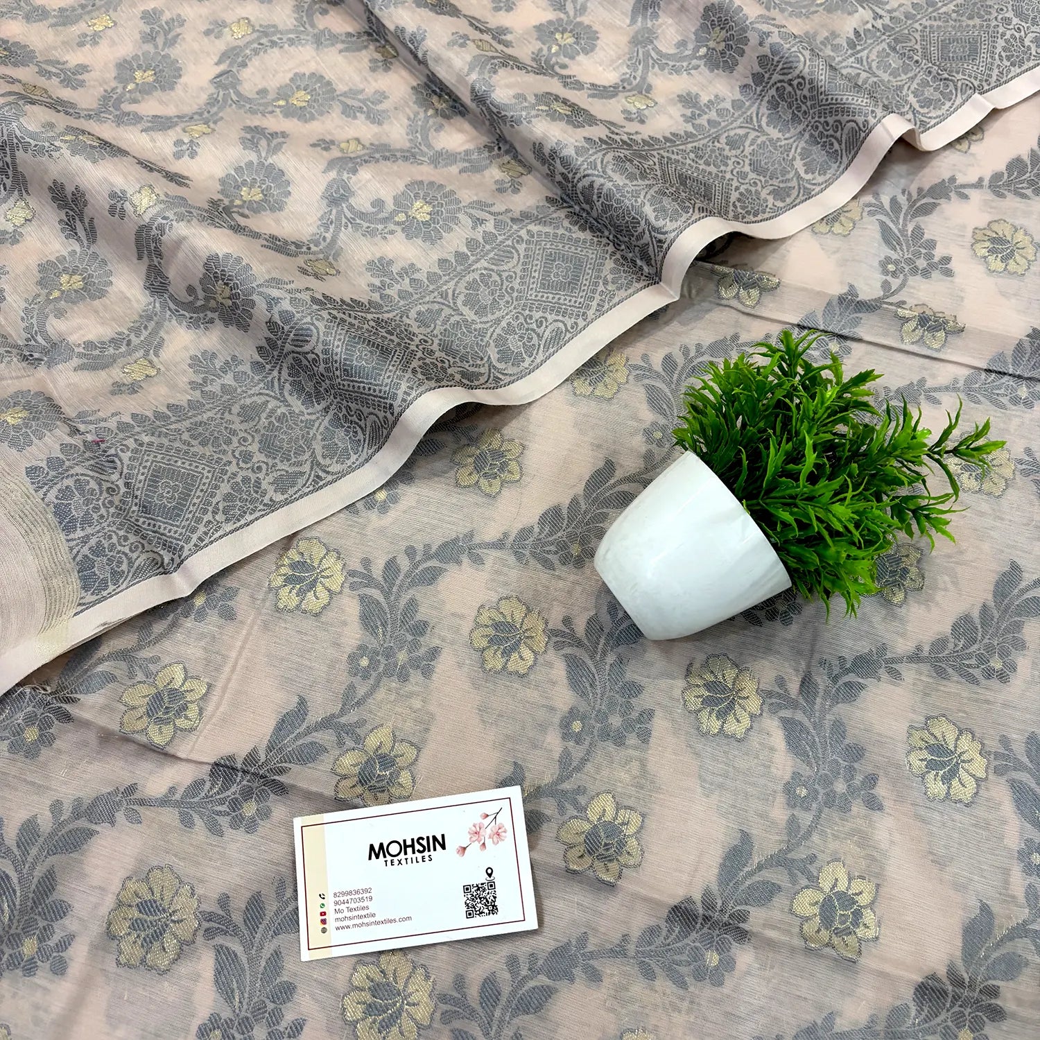 Onion Peach Resham Banarasi Silk Suit