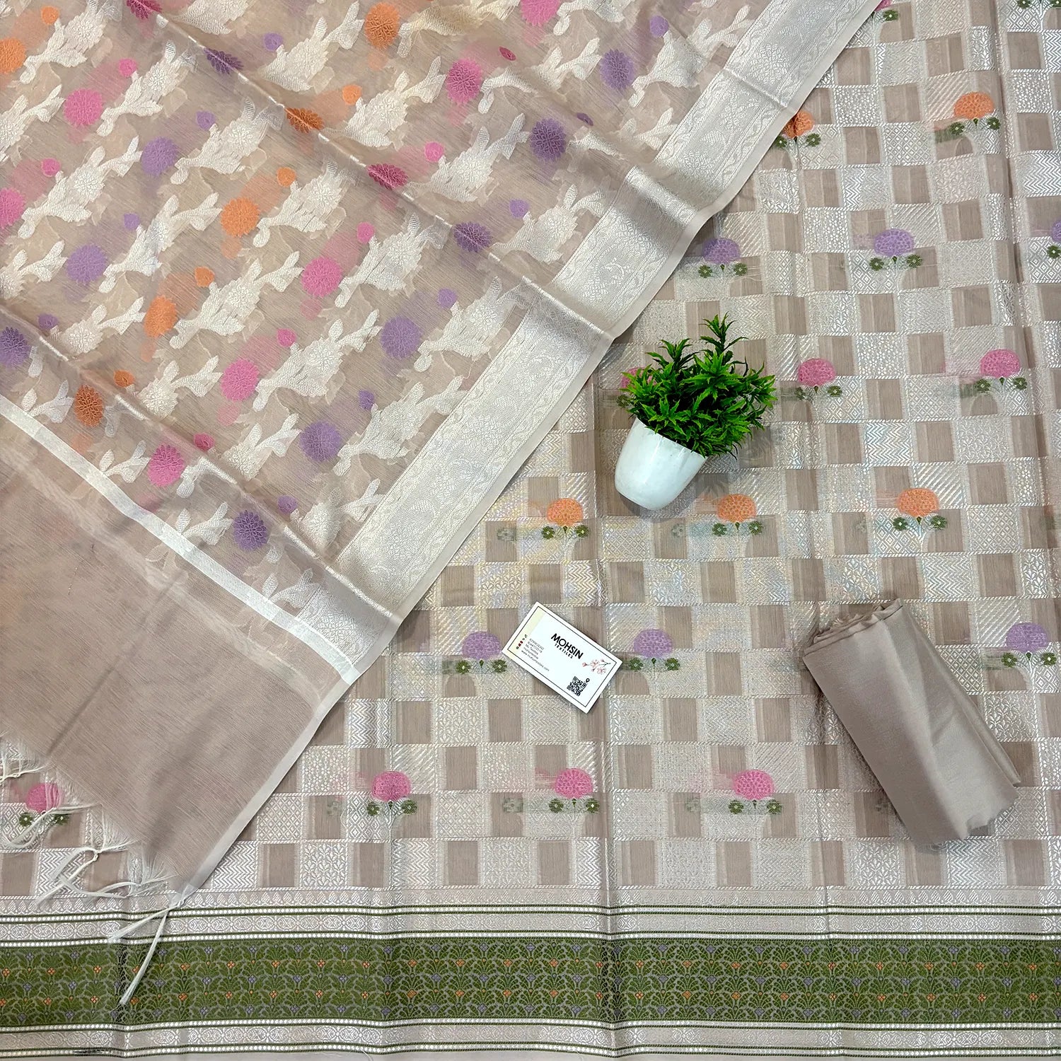 Onion Peach Resham Banarasi Silk Suit