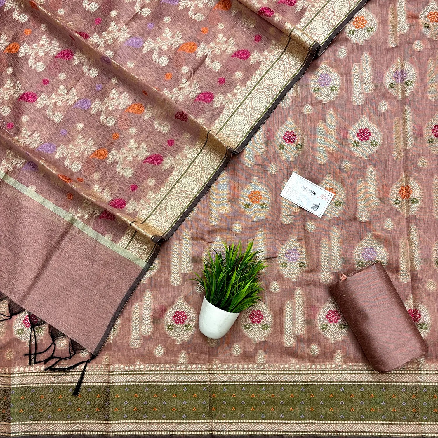 Onion Peach Resham Banarasi Silk Suit