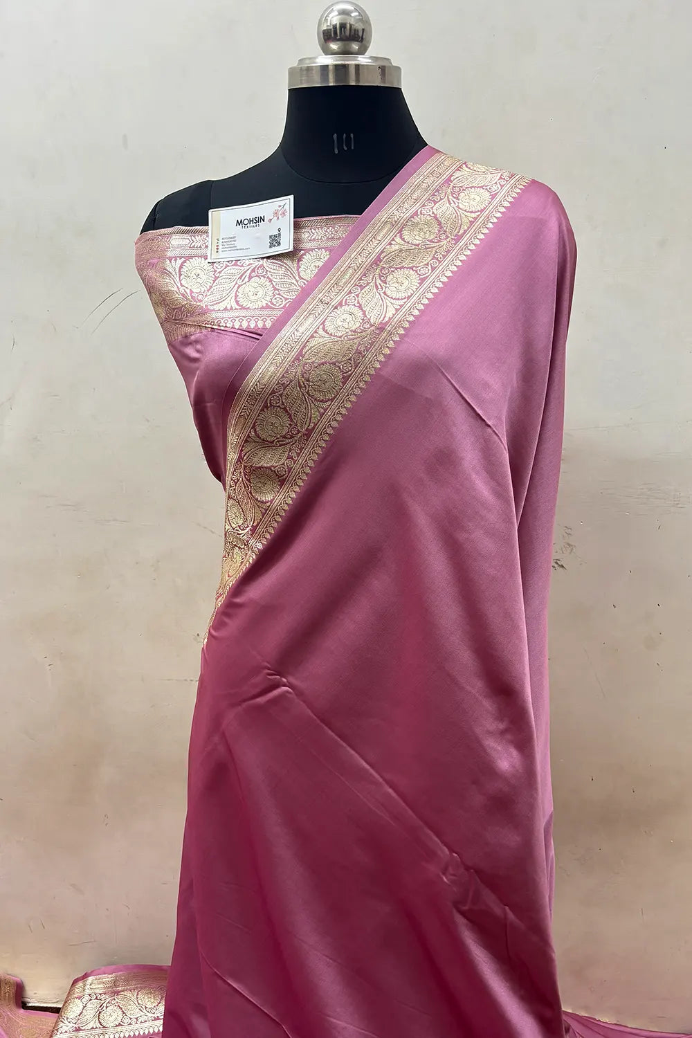 Onion Pink Royal Plain Katan Satin Silk Banarasi Saree