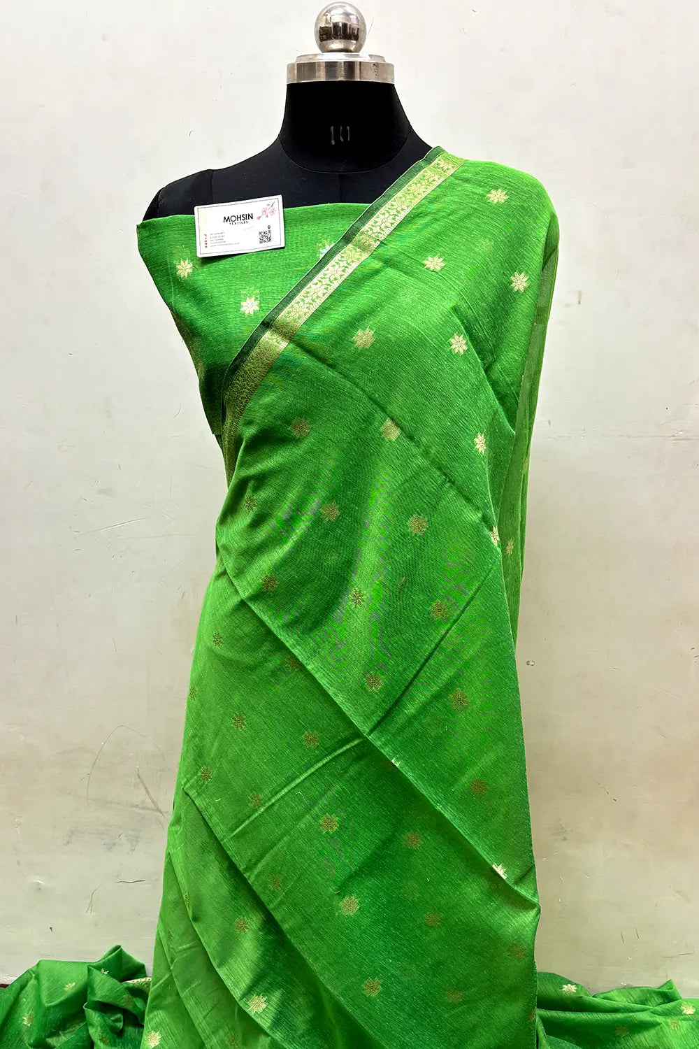 Parrot Green Zari Banarasi Silk Saree
