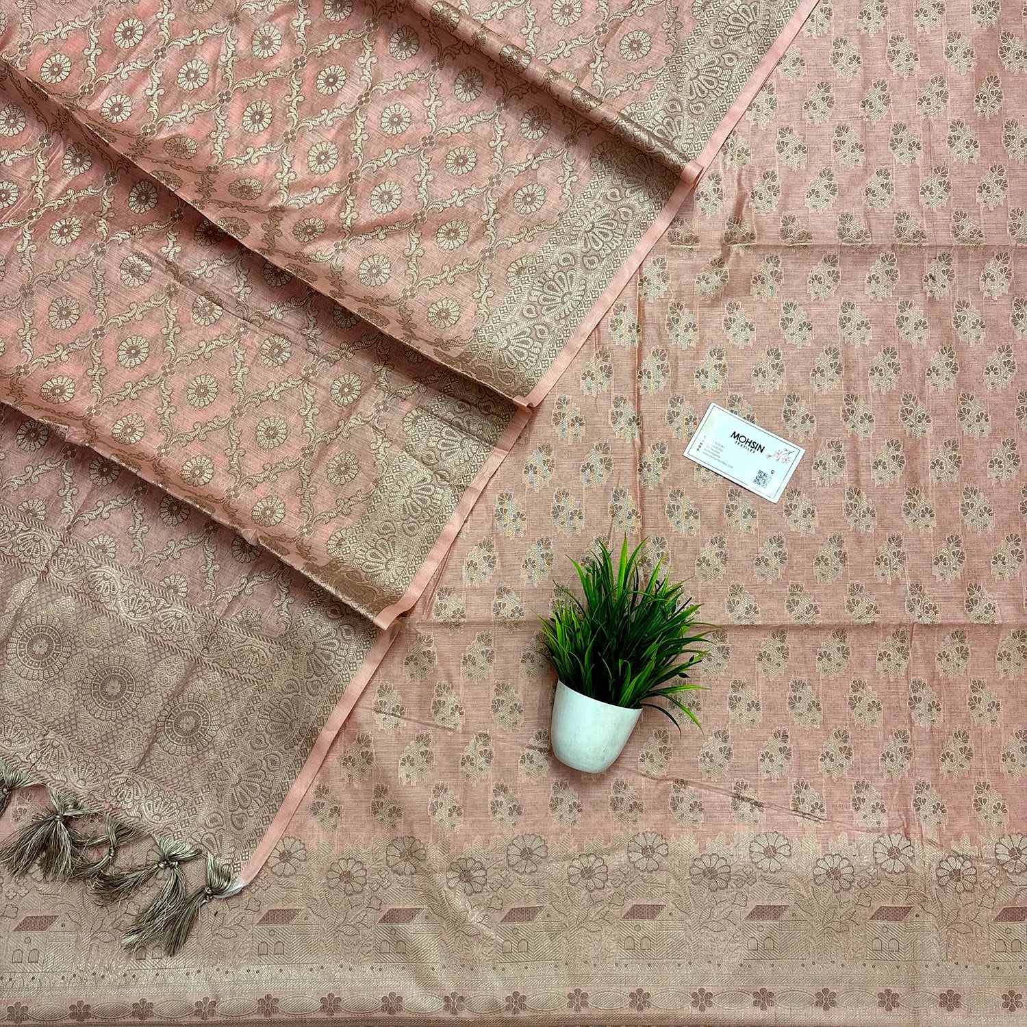 Peach Resham Cotton Silk Banarasi Suit