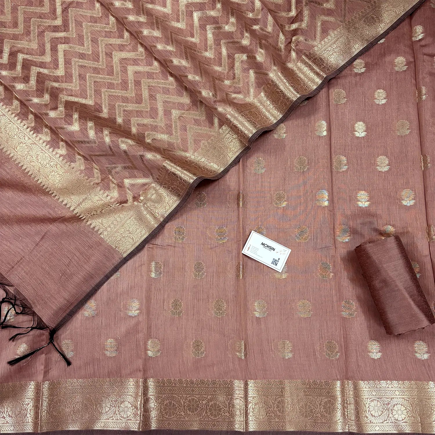 Peach Resham Banarasi Silk Suit