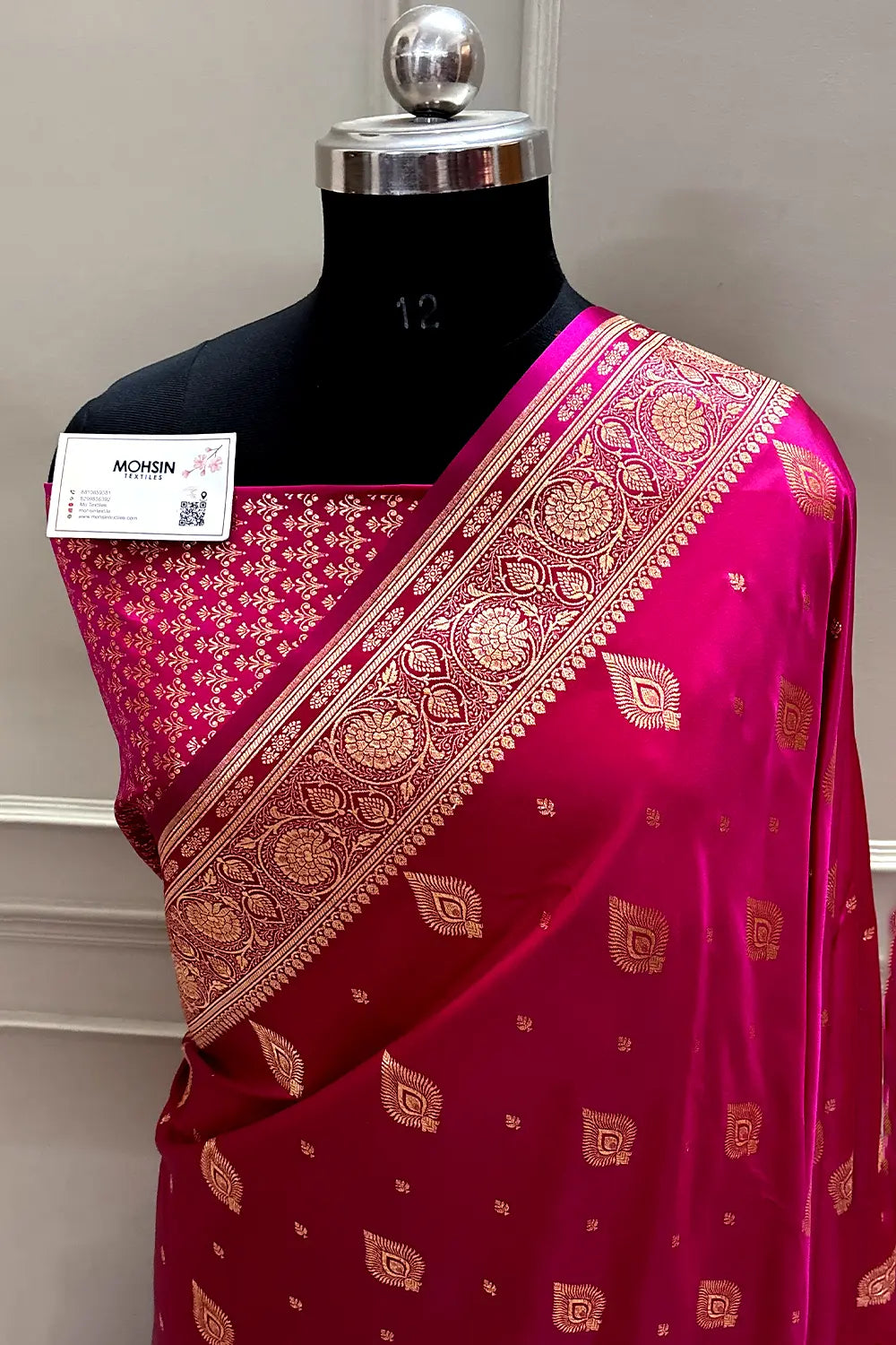 Pink Queen Buti Katan Silk Banarasi Saree
