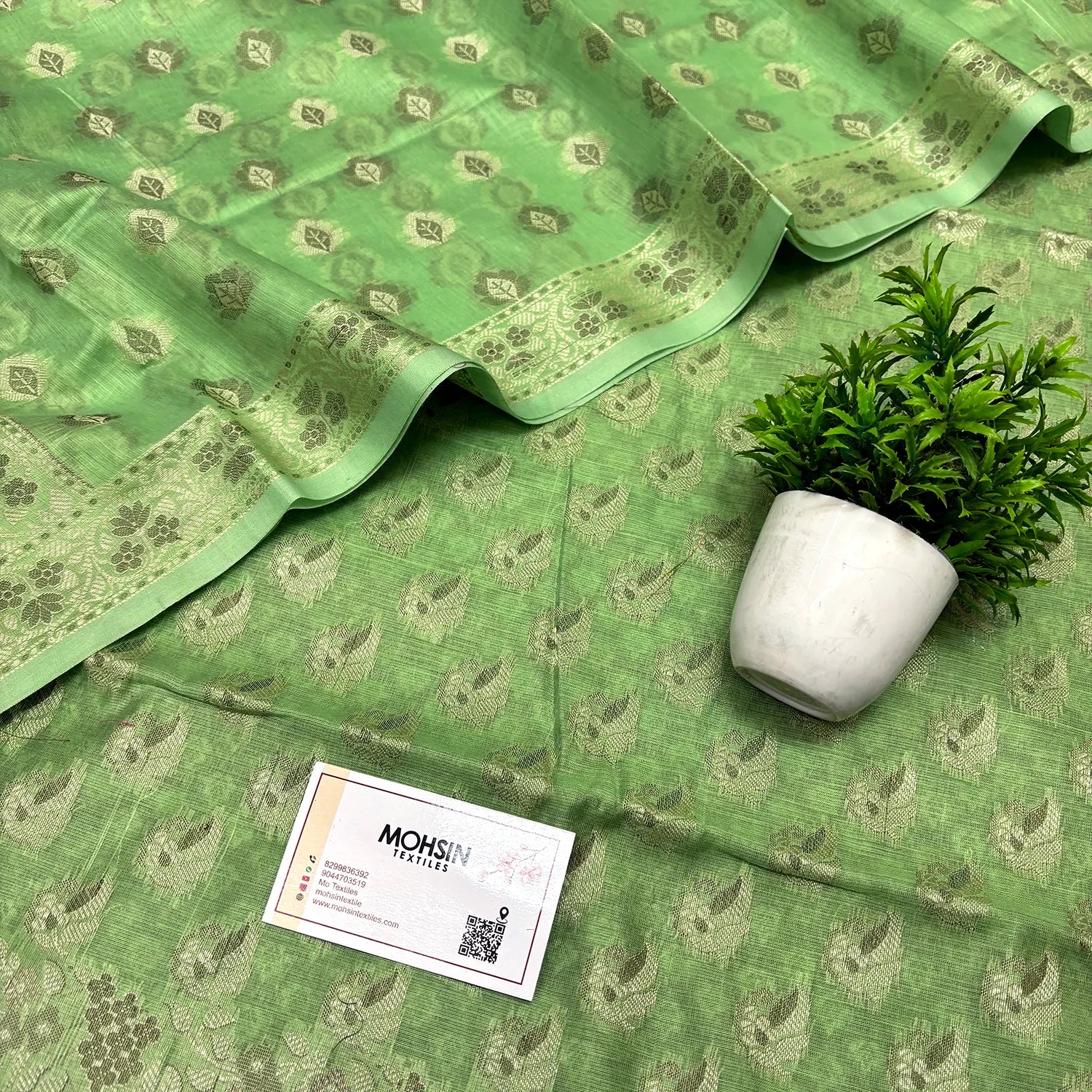 Pista Angoori Kalli Cotton Silk Banarasi Suit