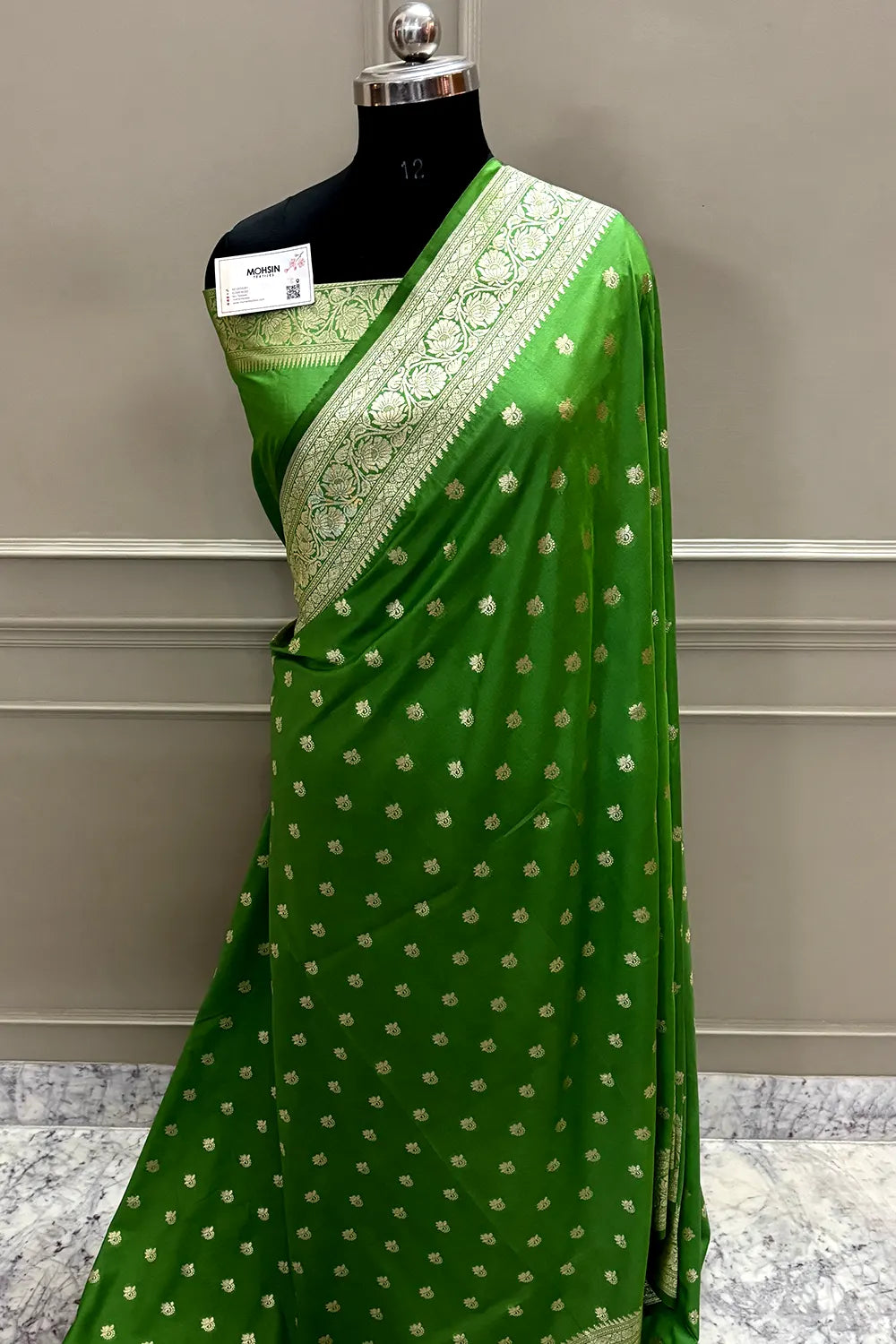 Pista Ghonga Buti Katan Silk Banarasi Saree