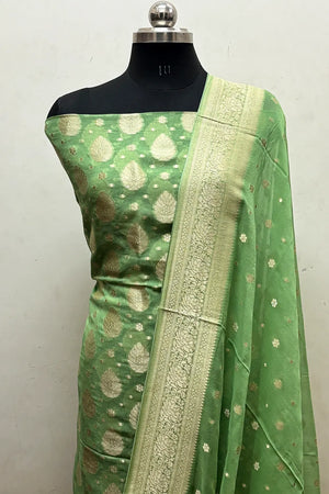 Pista Pure Viscose Georgette Banarasi Suit