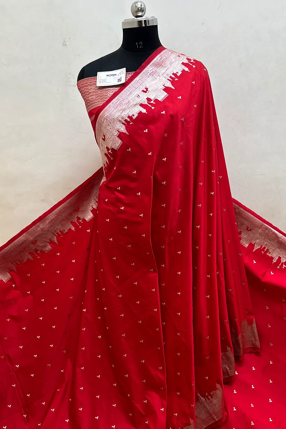 Red Garhwa Ghat Katan Silk Banarasi Saree