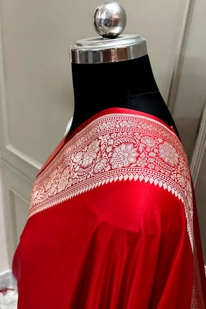 Red Plain Zari Katan Mashru Silk Banarasi Saree
