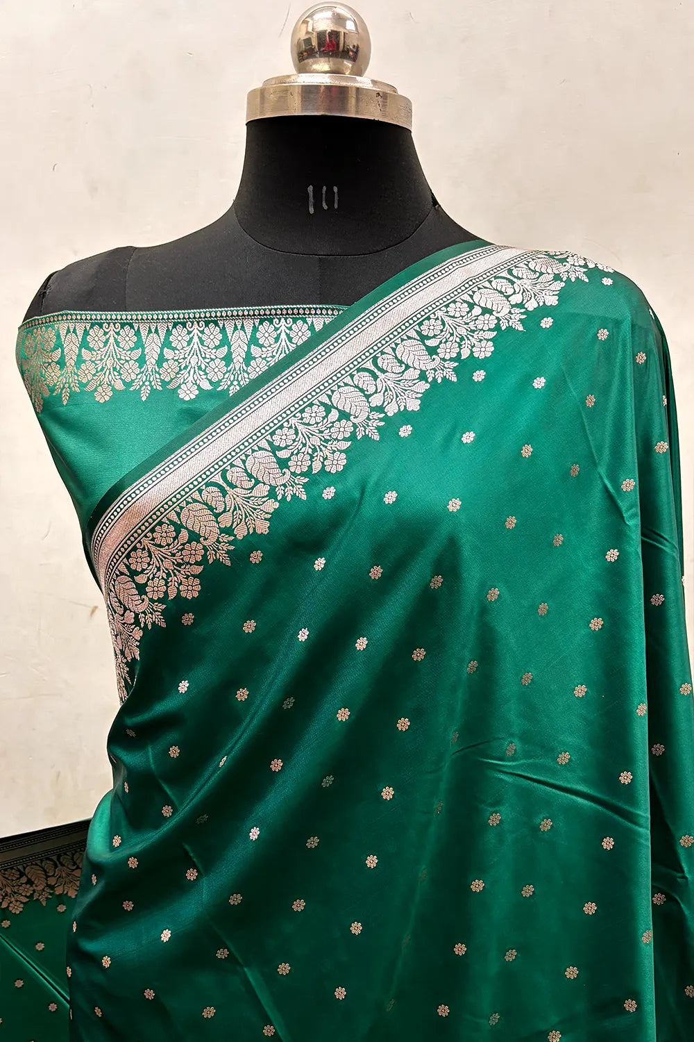 Sea Green Hawahawai Buti Katan Silk Banarasi Saree