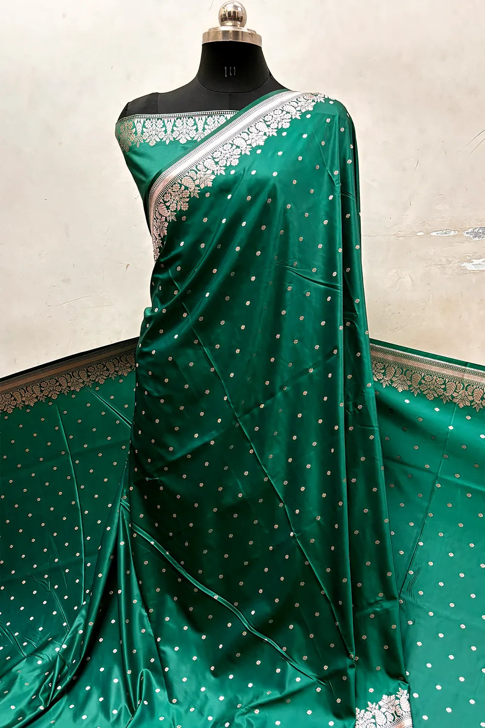 Sea Green Hawahawai Buti Katan Silk Banarasi Saree
