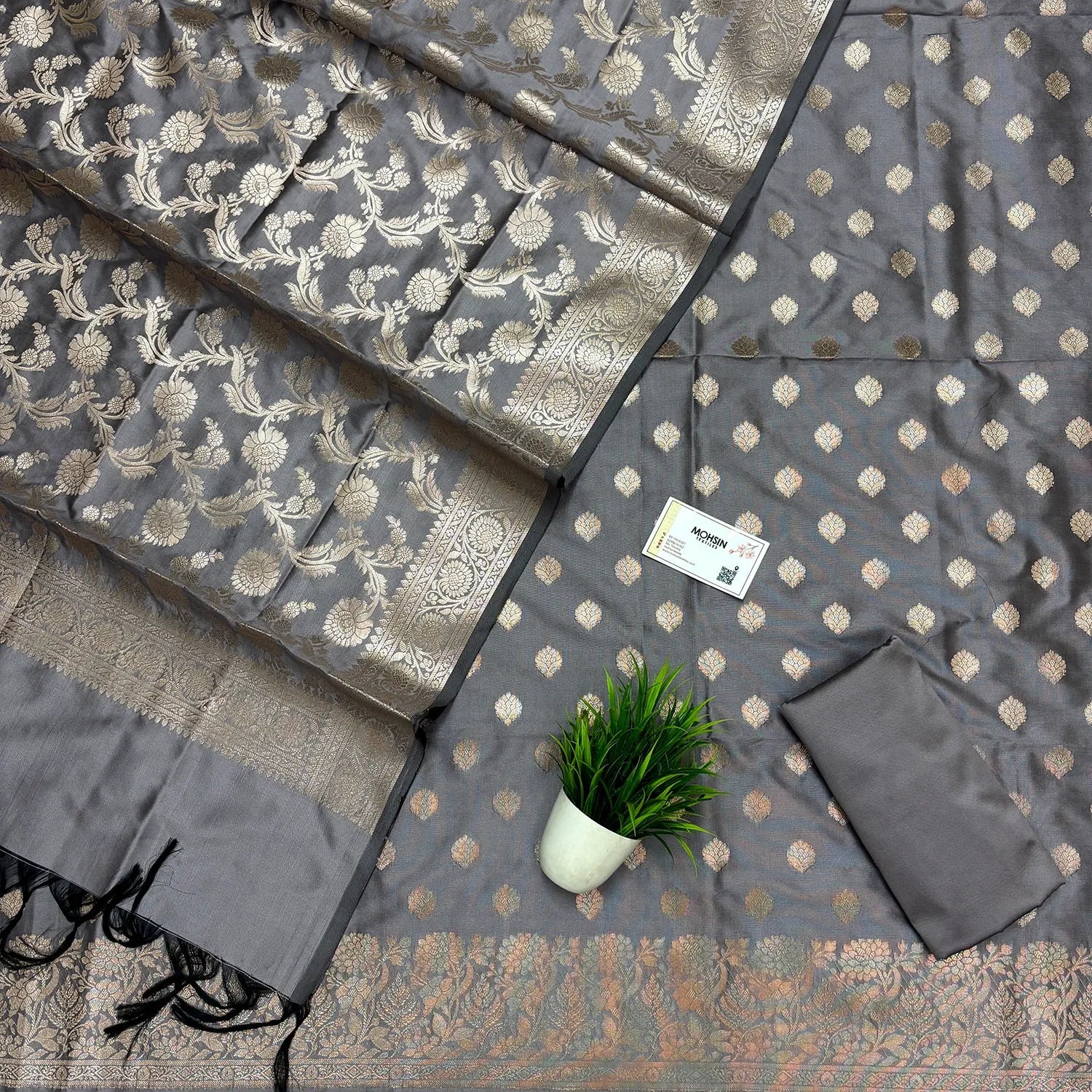 Silver Grey Kiyari Semi Katan Silk Banarasi