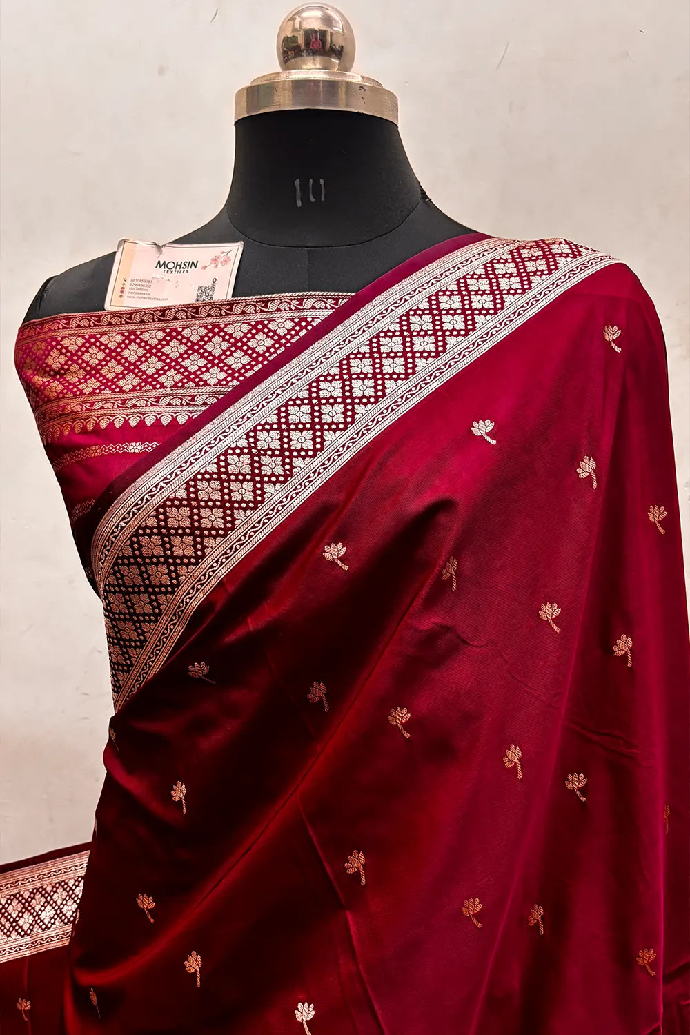 Wine Vice City Beach Katan Silk Banarasi Saree