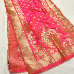 Beautiful Hand Woven Banarasi Ladies Stole. Double Shaded Top-Notch Fabric Soft Fabric.