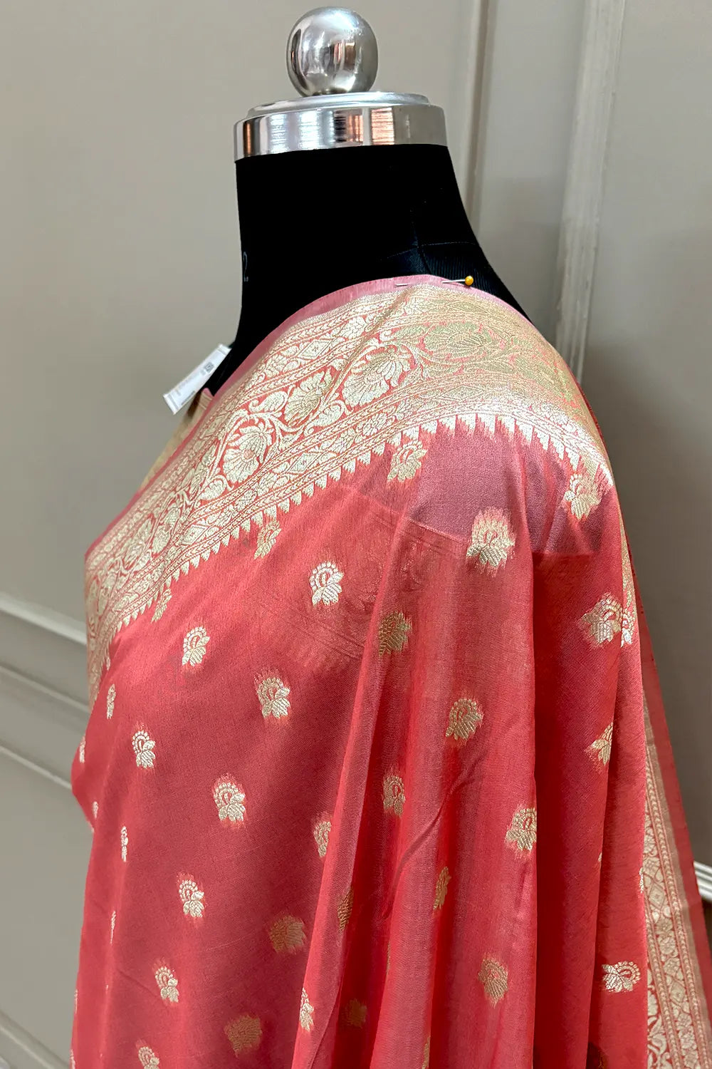 Peach Ghonga Buti Katan Silk Banarasi Saree
