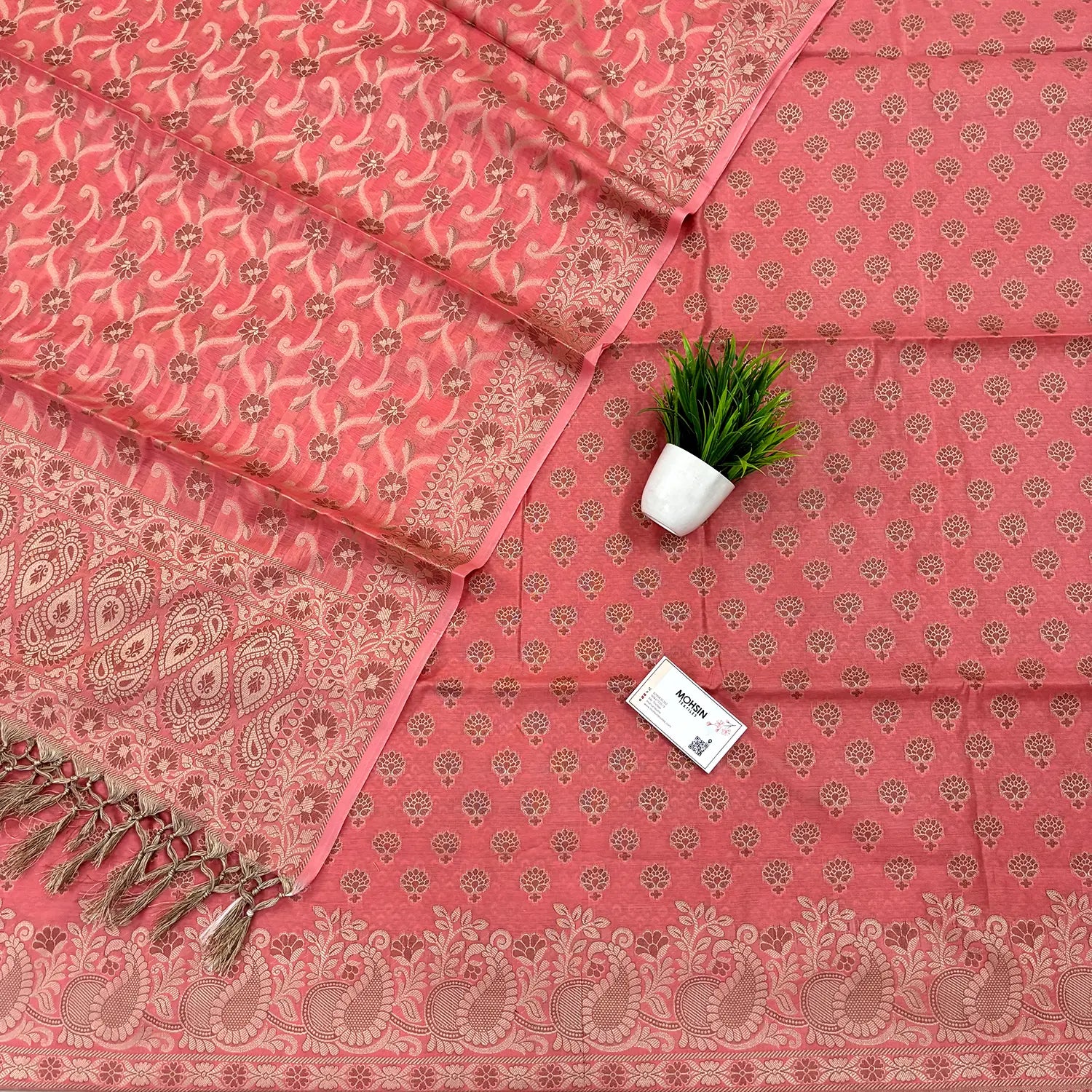 Peach Kacchi Carry Saleeb Cotton Silk Banarasi Suit
