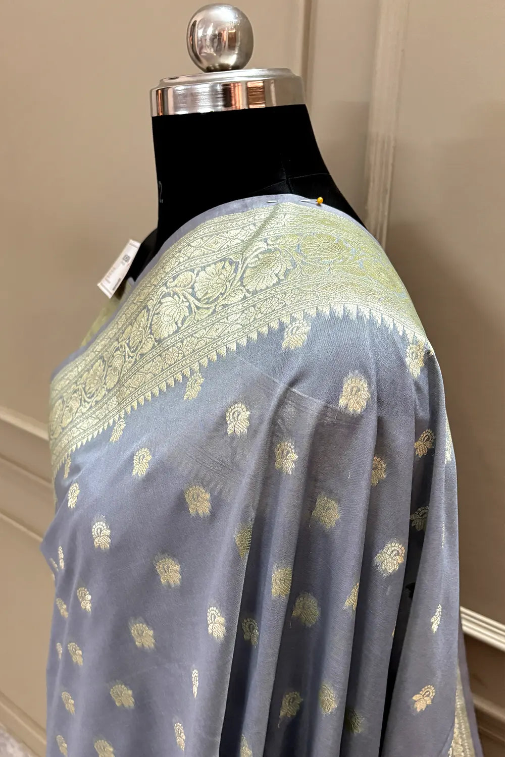 Grey Ghonga Buti Katan Silk Banarasi Saree