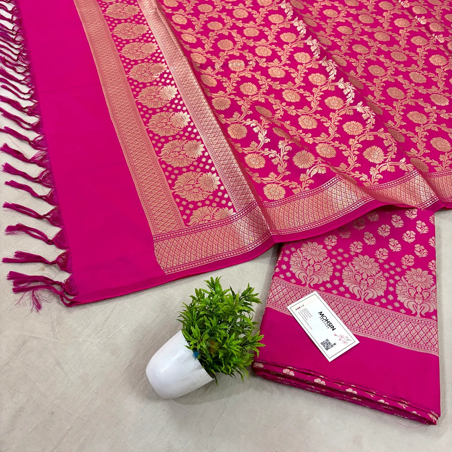 Pink Guldaan Fool Katan Silk Banarasi Suit