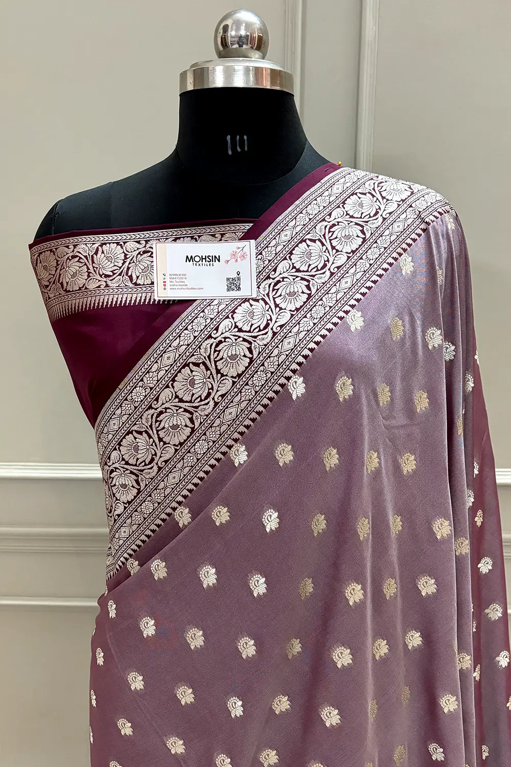 Light Wine and Wine Ghonga Buti Katan Silk Banarasi Saree