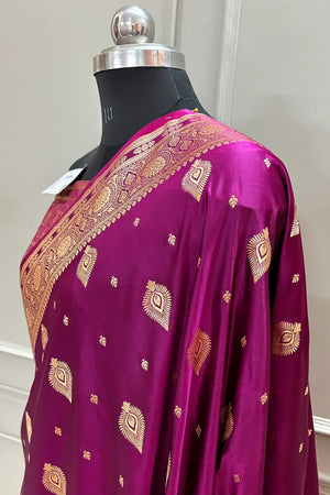 Magenta Queen Buti Katan Silk Banarasi Saree