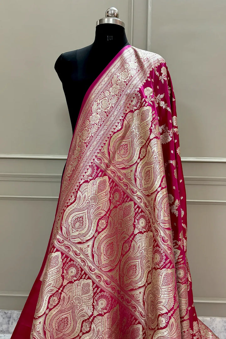 Pink Tirchi Daal Katan Silk Banarasi Saree