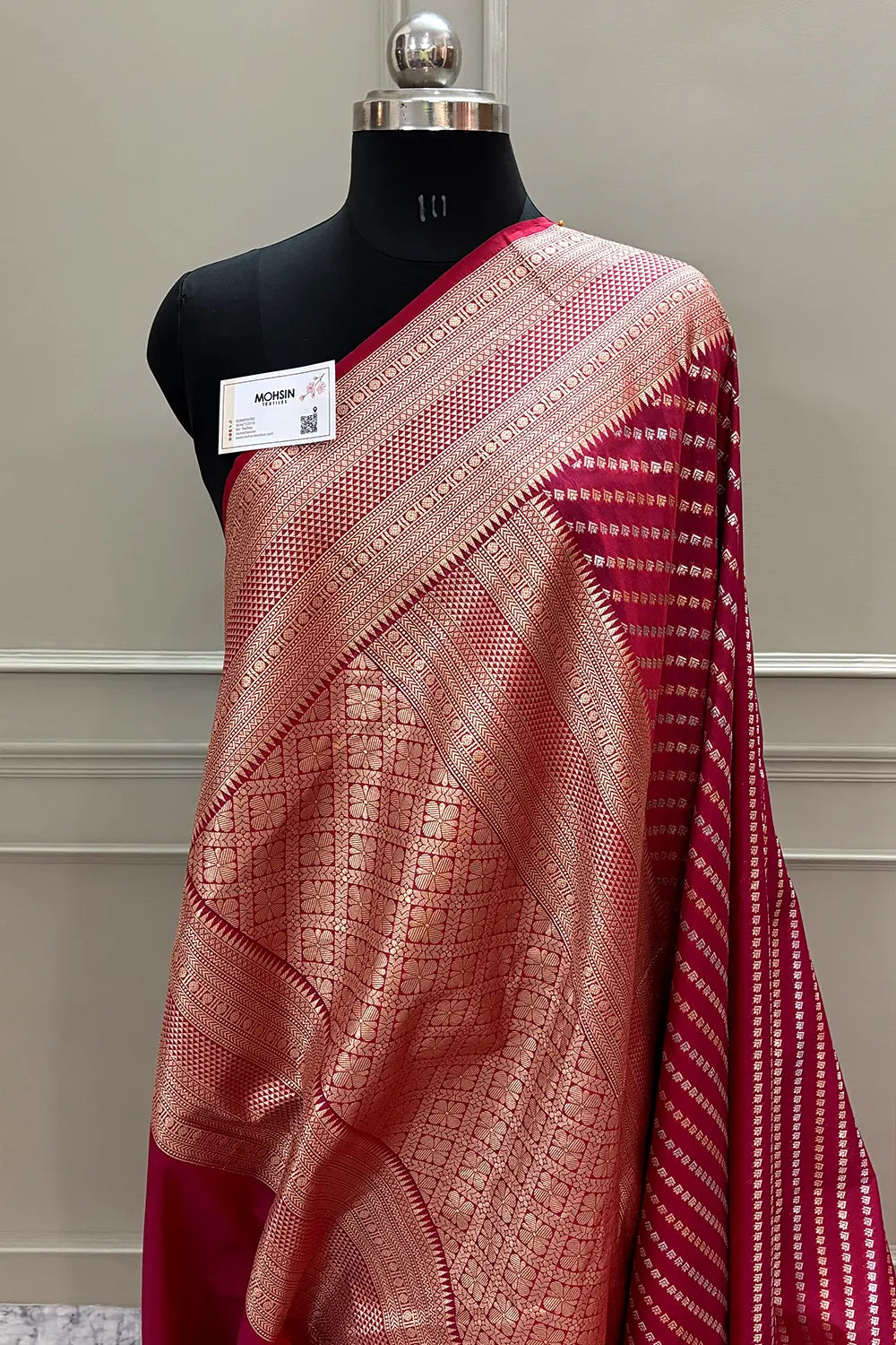 Red Tent Buti Katan Silk Banarasi Saree
