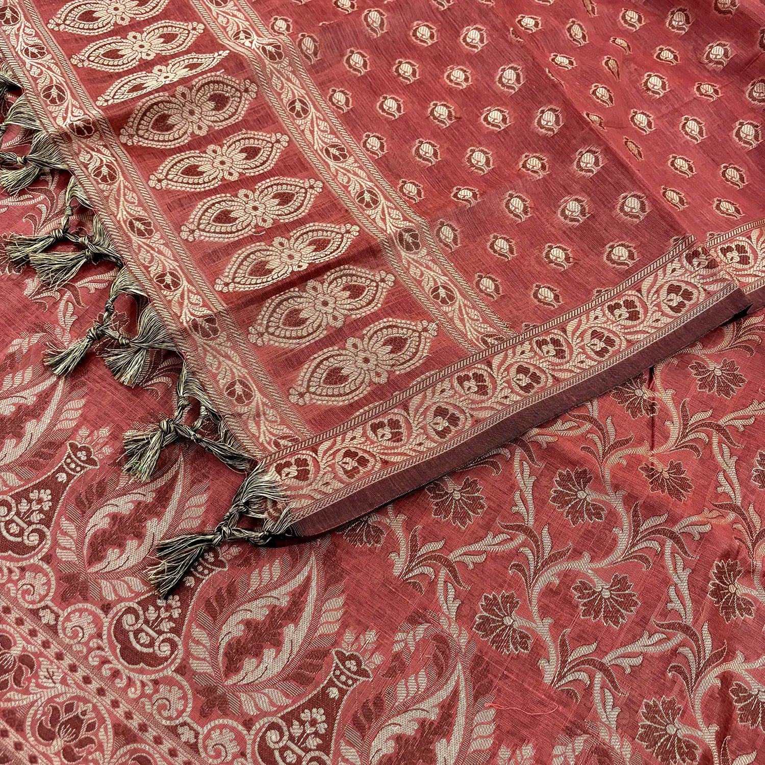 Dark Peach Surahi Jaal Cotton Silk Banarasi Suit