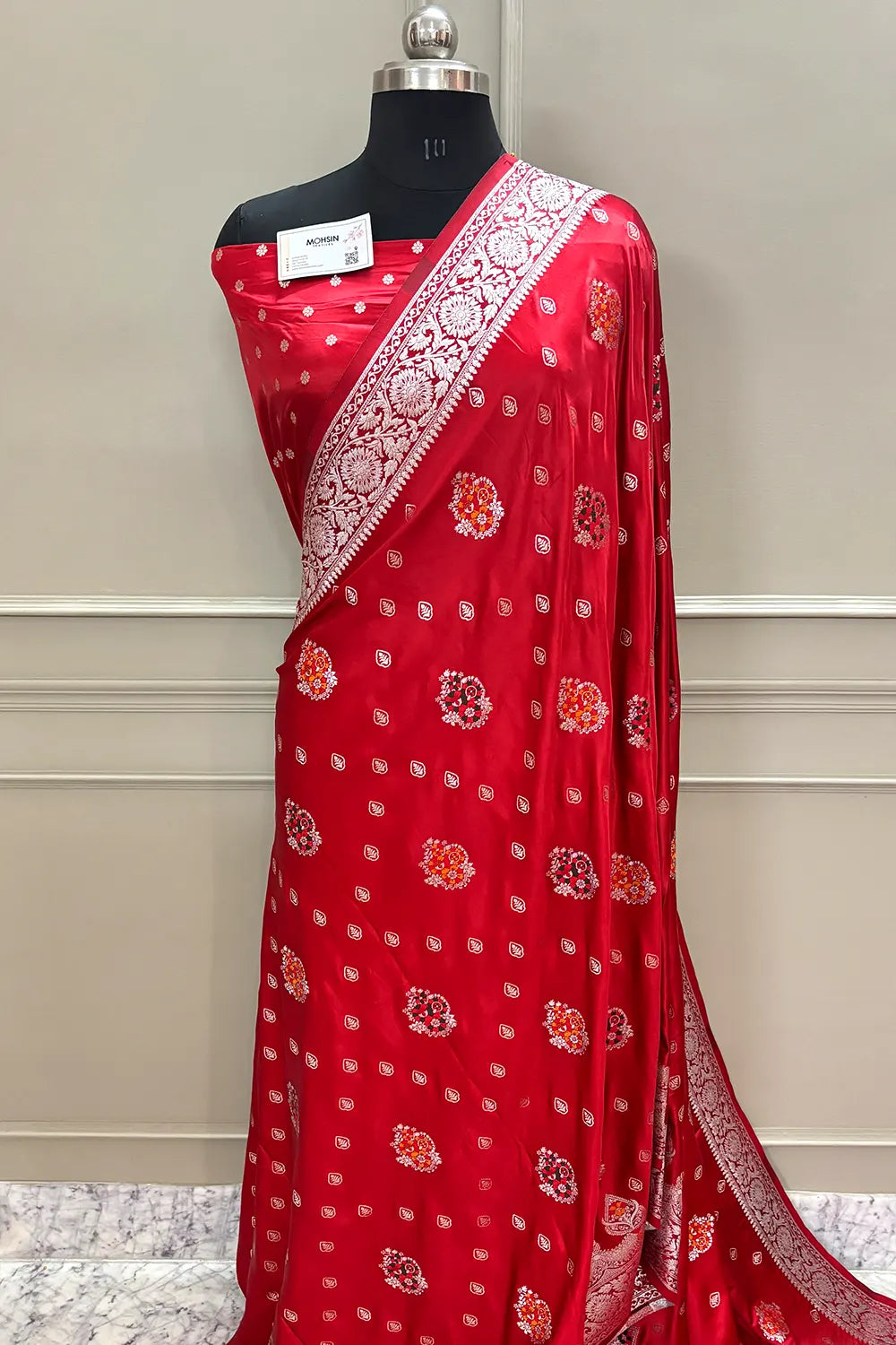 Red Pangi Buti Katan Silk Banarasi Saree