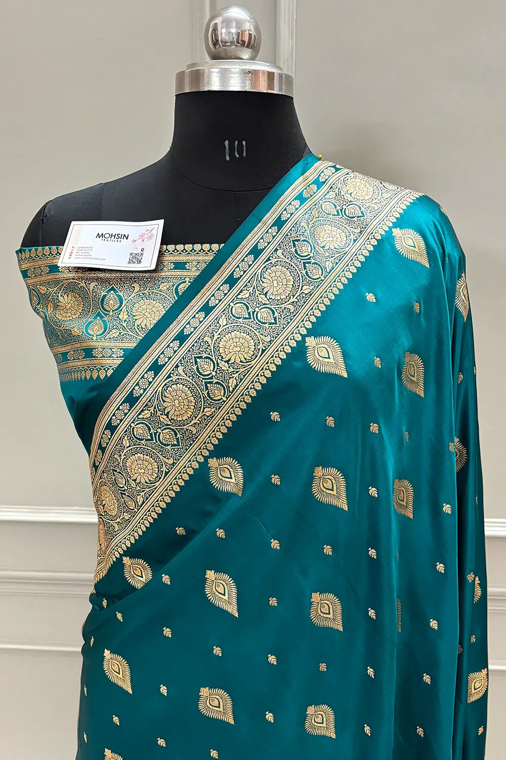 Teal Queen Buti Katan Silk Banarasi Saree