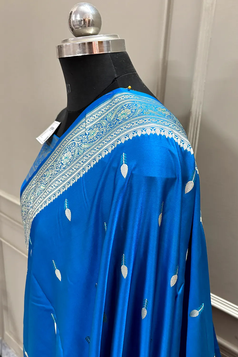 Firozi Tilak Buti Katan Silk Banarasi Saree