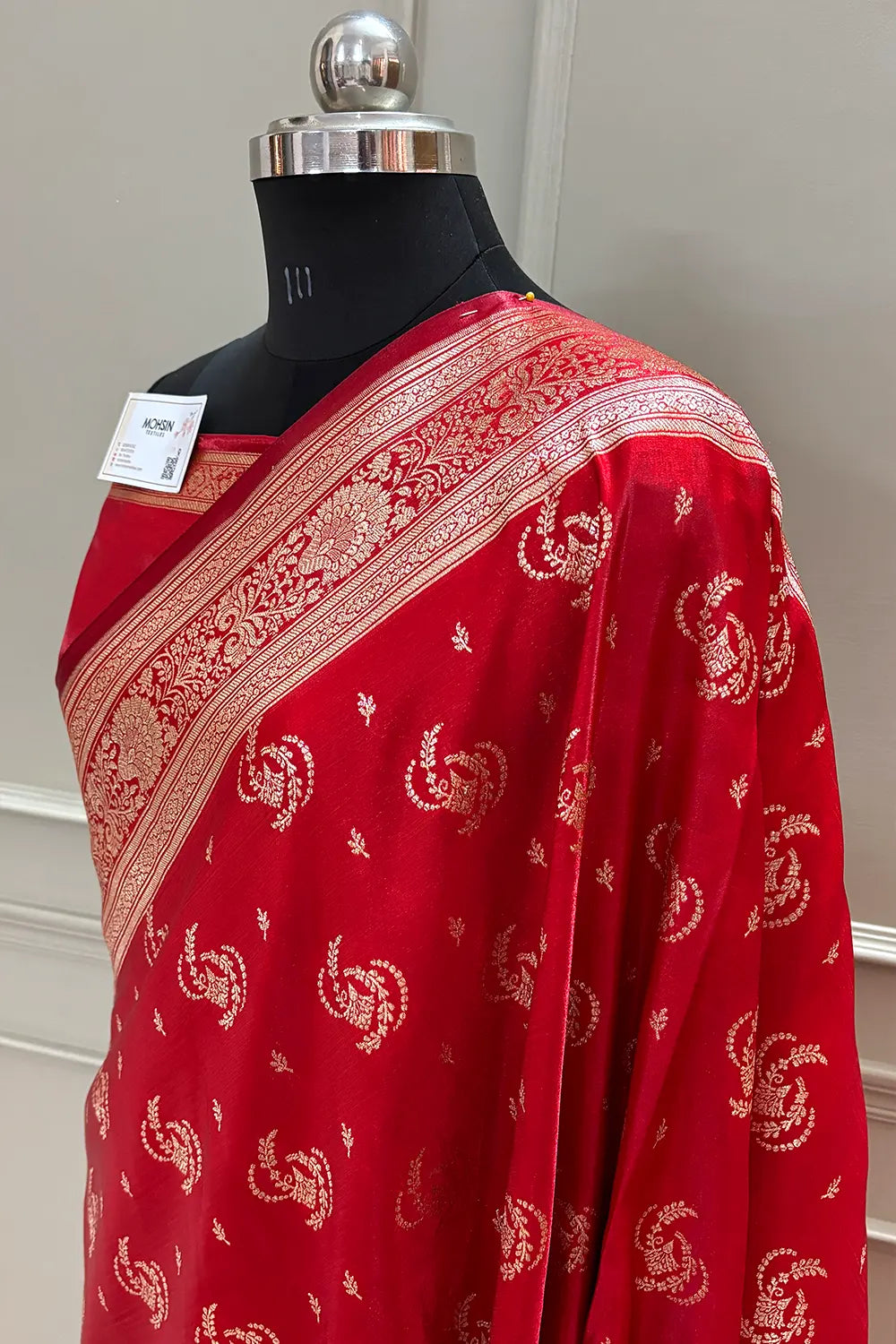 Red Galaxy Buti Katan Silk Banarasi Saree