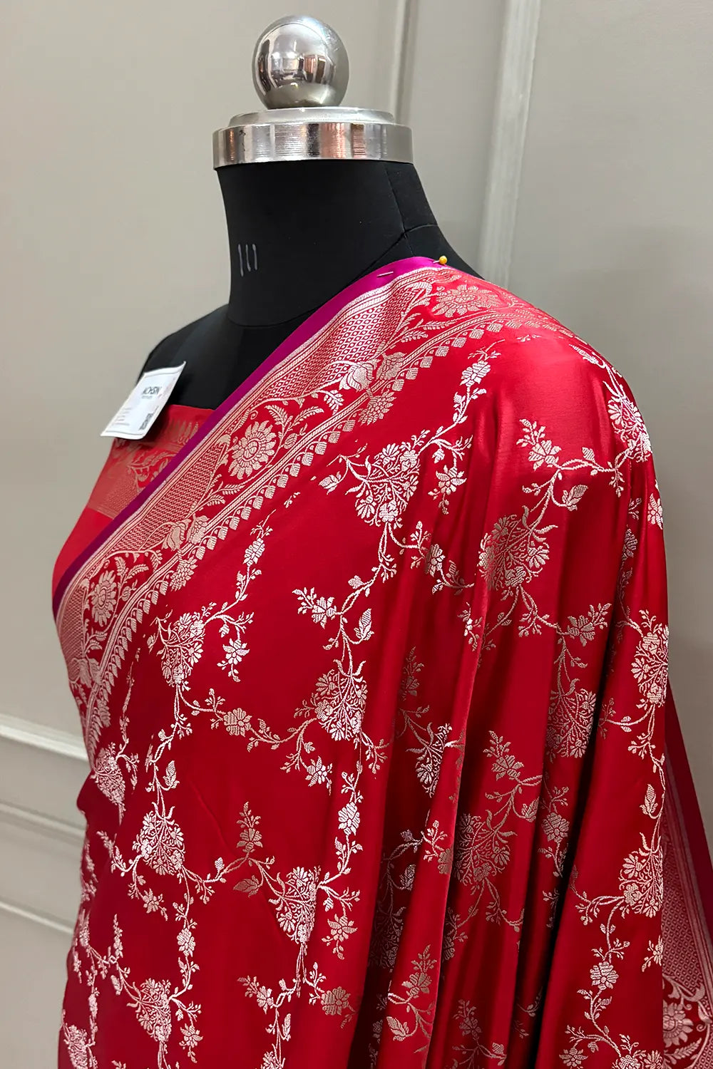 Red Jhanjaal Katan Silk Banarasi Saree