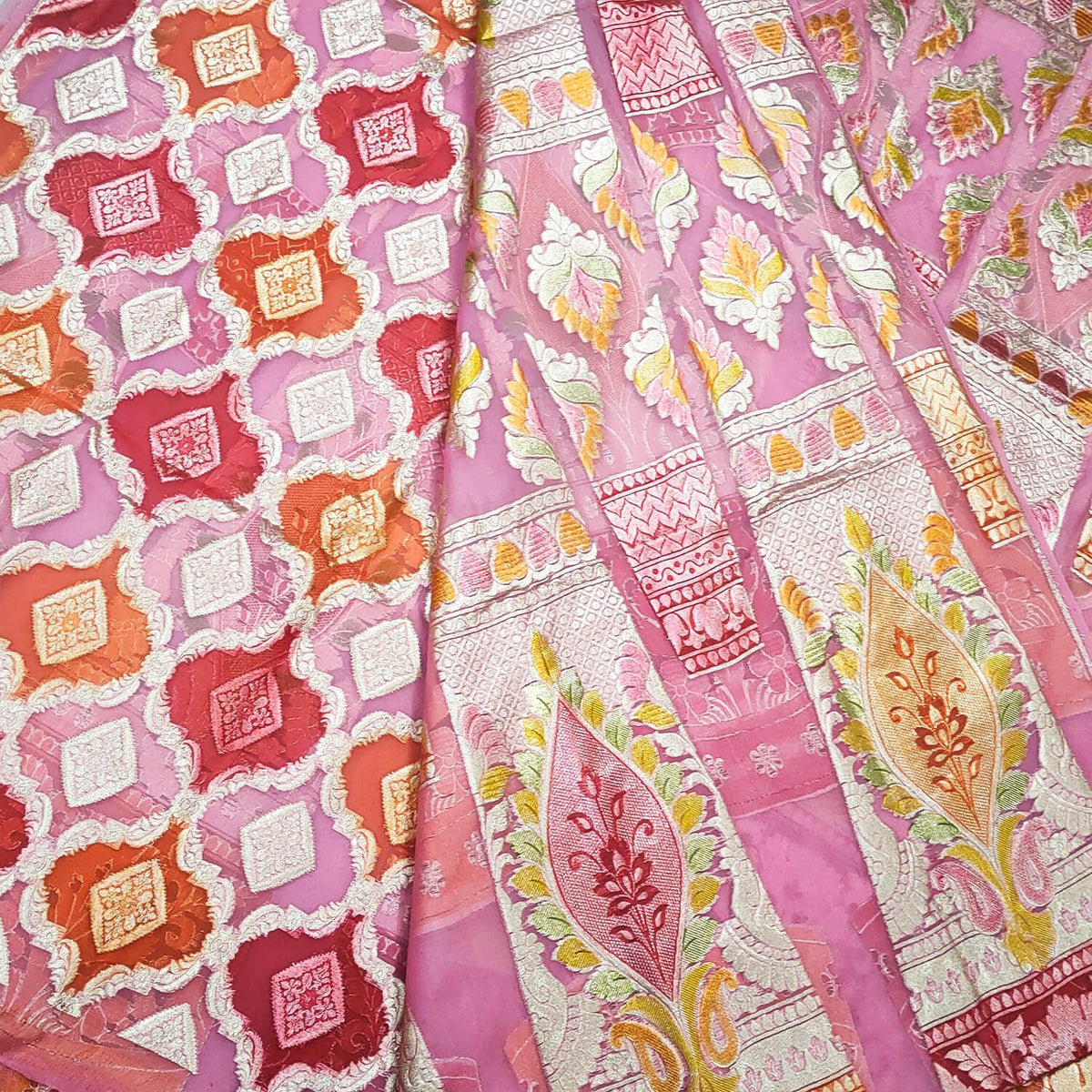 Hand Meenakari 24 Kalli Organza Silk Banarasi Lahenga Set Baby Pink 3