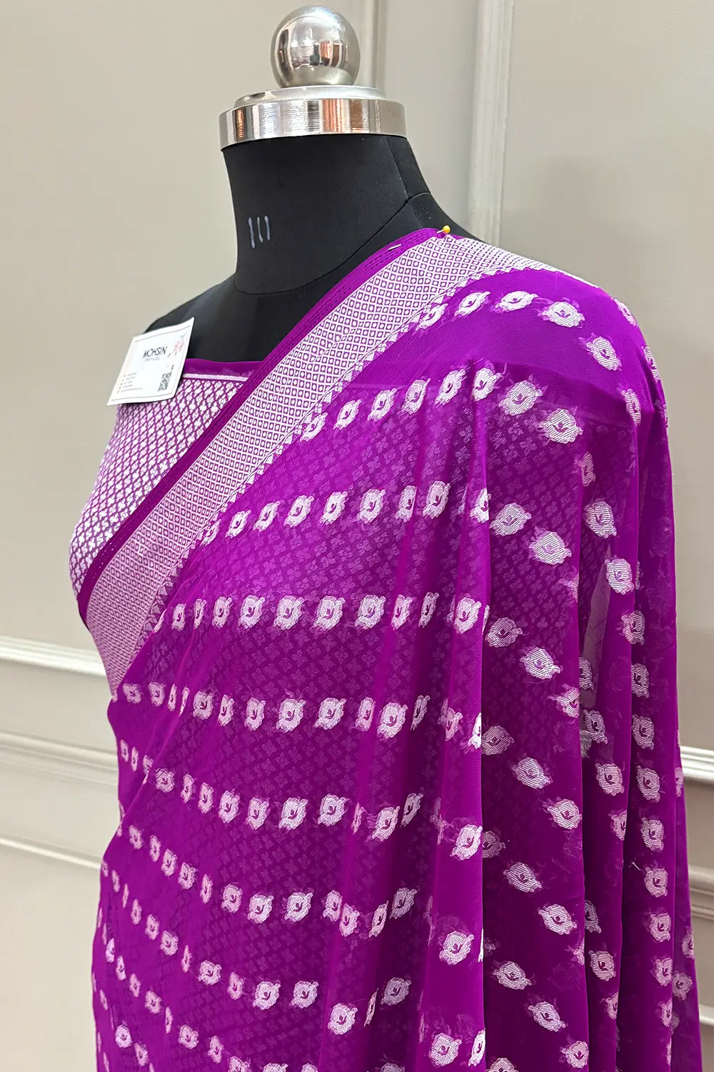 Magenta Resham Zari Georgette Silk Banarasi Saree