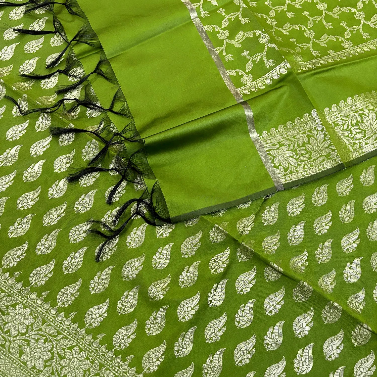 Mehendi Agnipath Buti Satin Silk Banarasi Suit