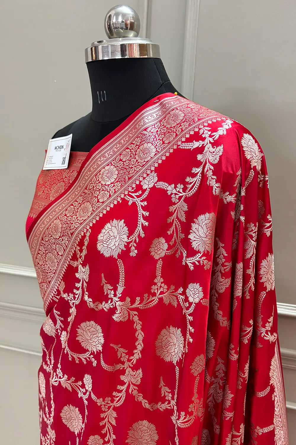 Pinkish Red Laabela Jaal Katan Silk Banarasi Saree