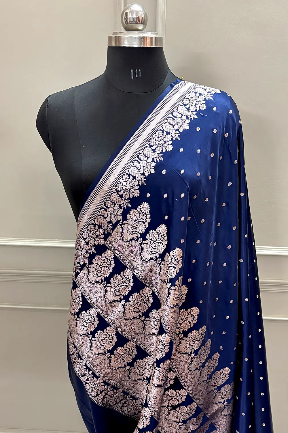 Navy Blue Hawahawai Buti Katan Silk Banarasi Saree