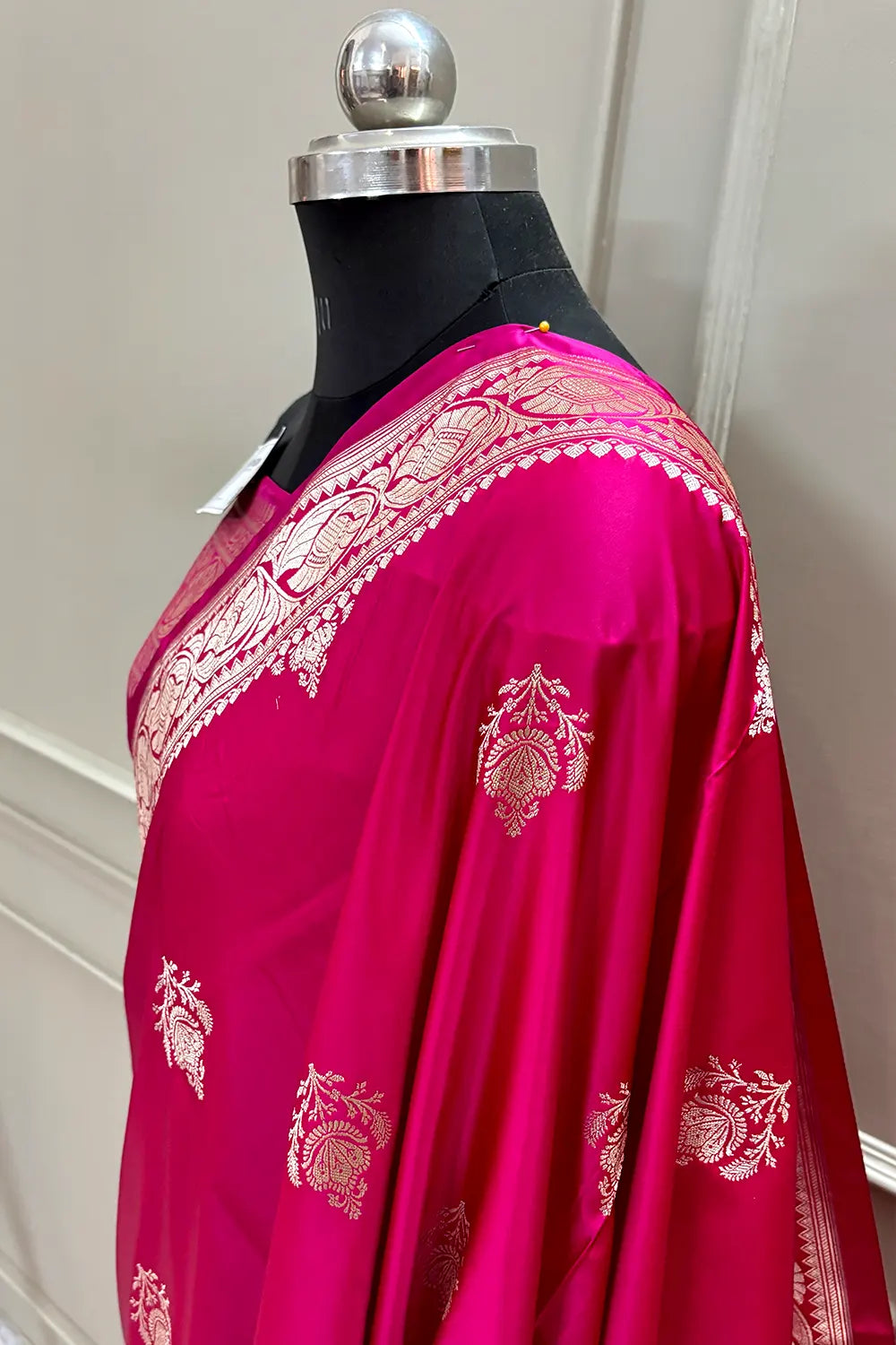 Rani Pink Kohinoor Buti Katan Silk Banarasi Saree