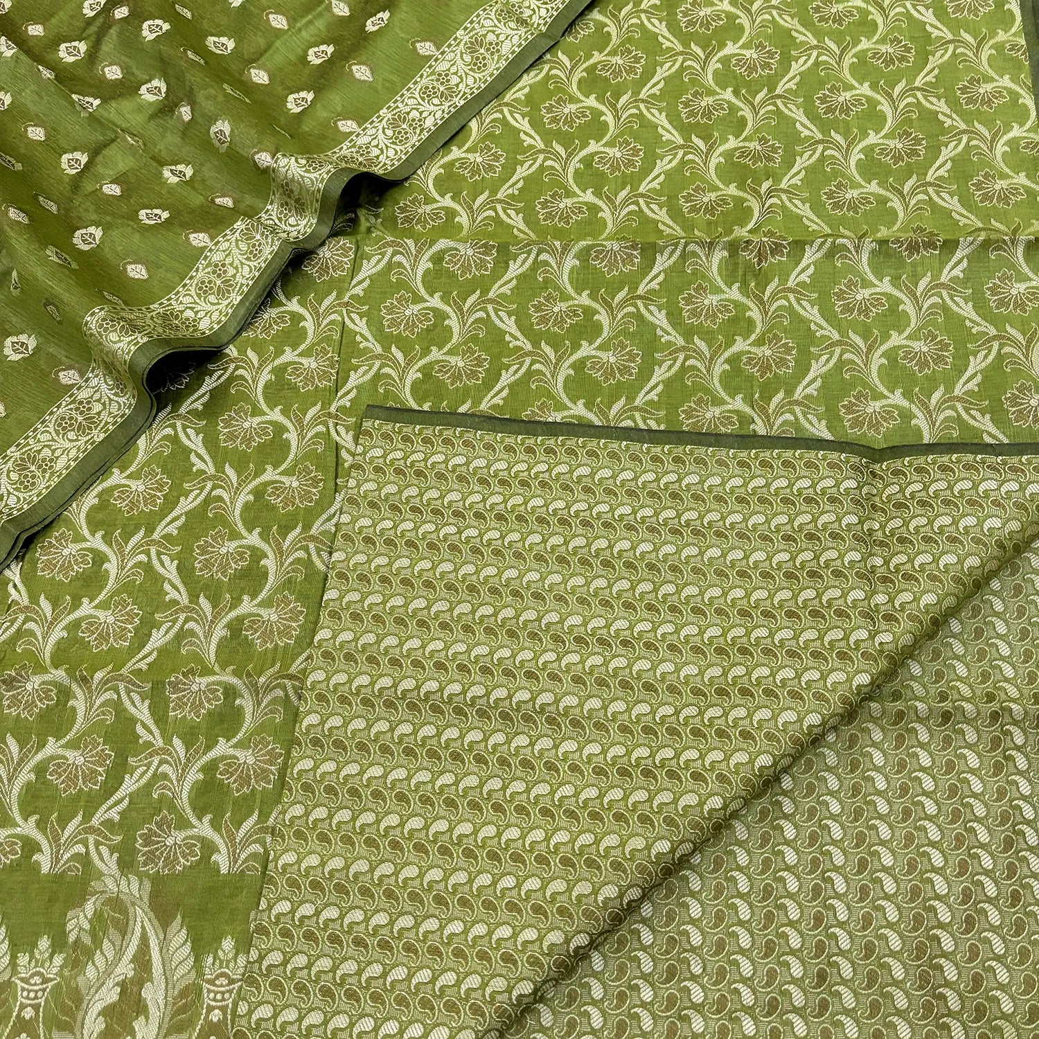 Mehendi Surahi Jaal Cotton Silk Banarasi Suit