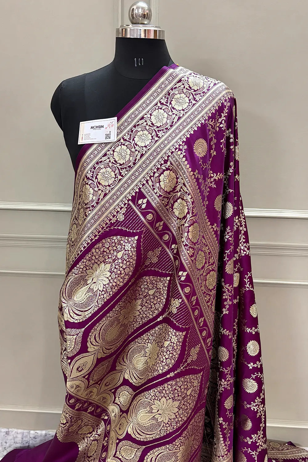 Magenta Pankhuri Jaal Katan Silk Banarasi Saree