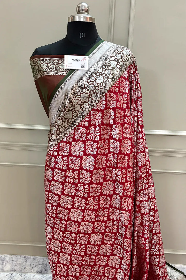 Red and Mehendi Temple Buta Katan Silk Banarasi Saree