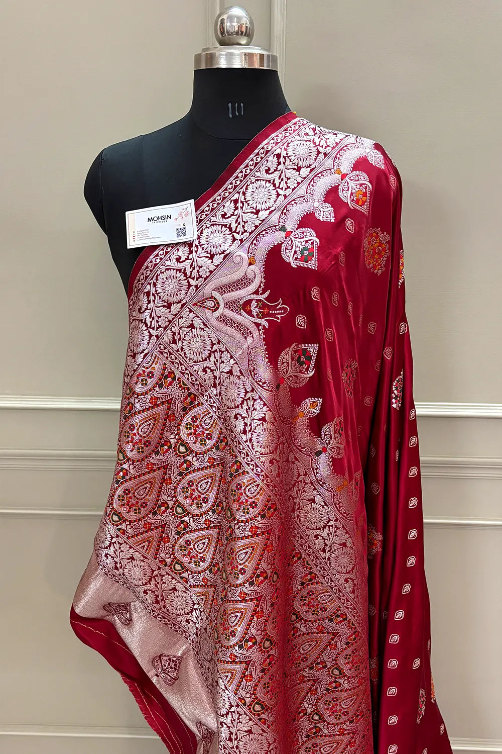Maroon Pangi Buti Katan Silk Banarasi Saree
