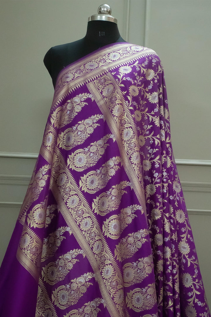 Magenta Ganga Jamuna Crepe Silk Banarasi Saree