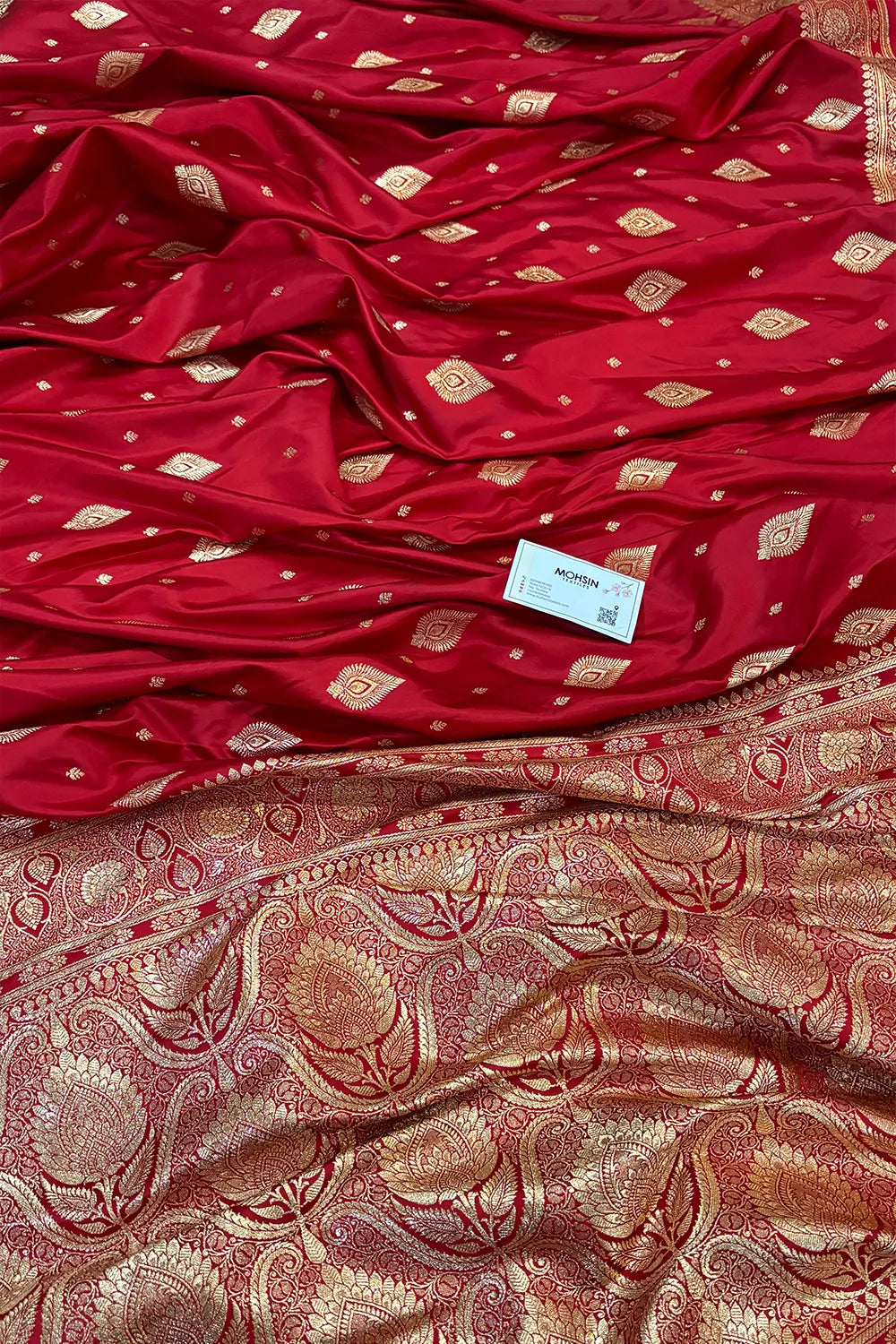 Red Queen Buti Katan Silk Banarasi Saree