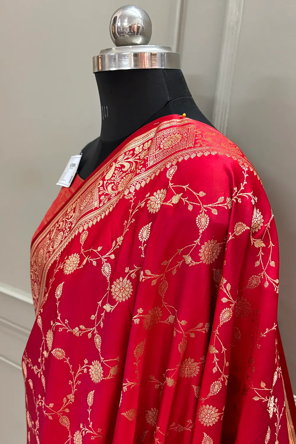 Pinkish Red Albeli Jaal Katan Silk Banarasi Saree