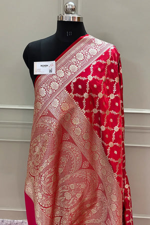 Pinkish Red Qaidi Buti Katan Silk Banarasi Saree